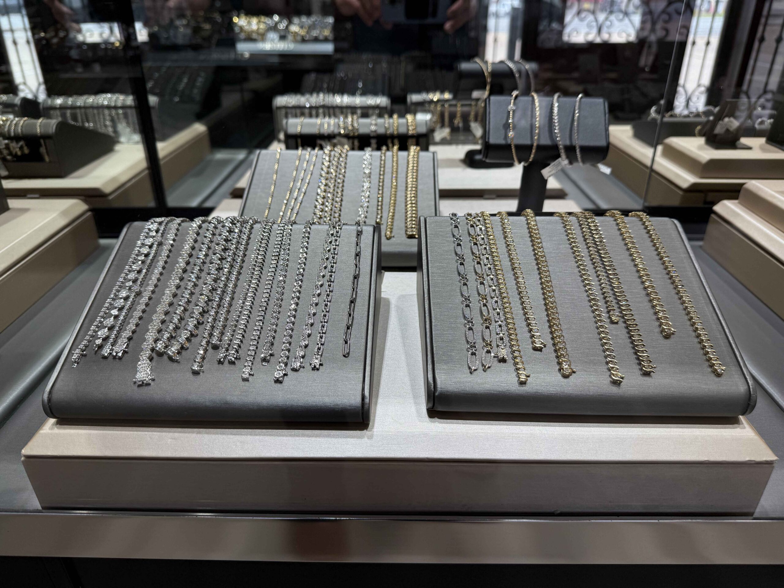 Waco-Jewelers-Bracelets-4-scaled.jpg
